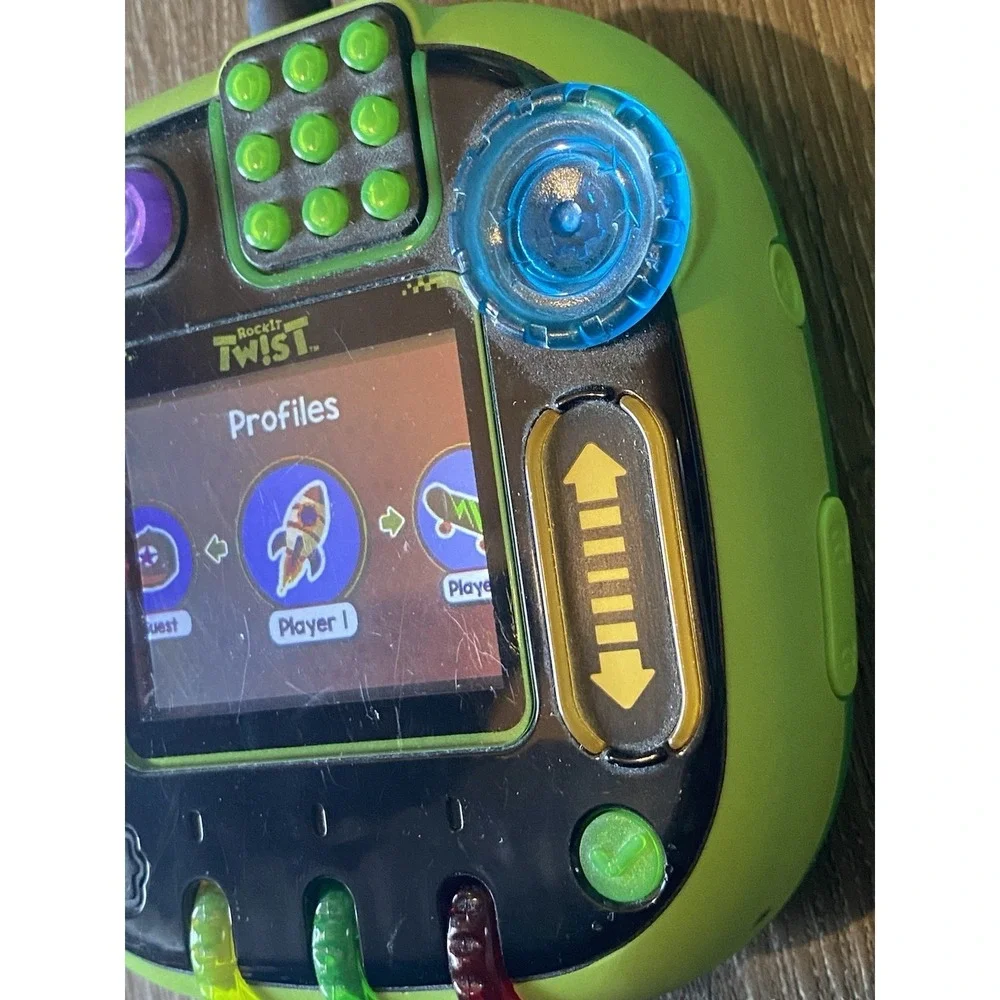 LeapFrog RockIt Twist Handheld Learning Game System - Green Used Works 100%